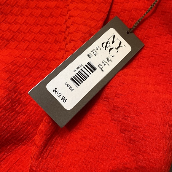 NY&Co Red Skirt - Picture 6 of 9